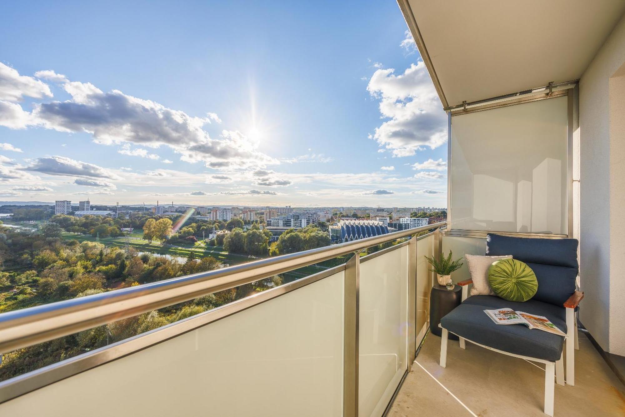 Emihouse Riverside Premium Apartments & Free Parking Жешов Екстериор снимка